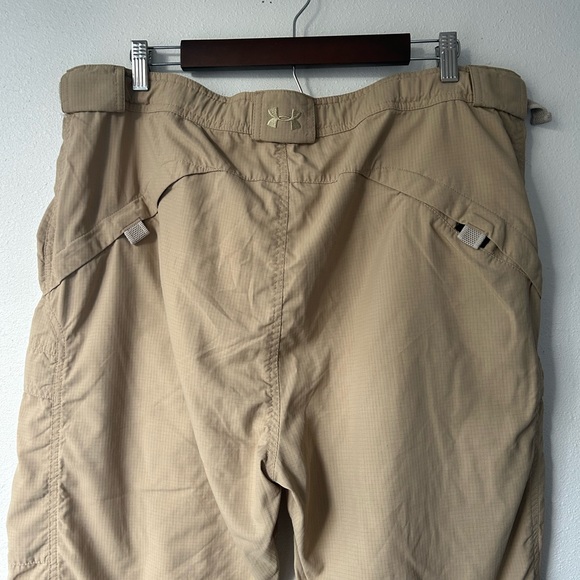 Like New Men’s Under Armour Tactical Cargo Pants XL - Picture 7 of 10
